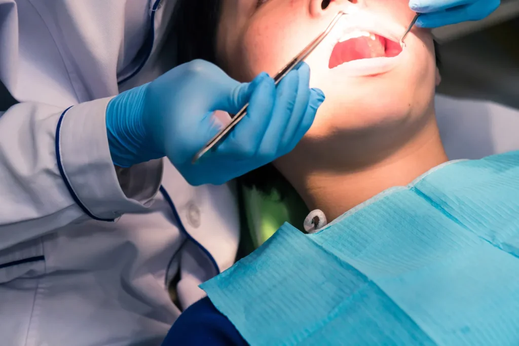 Finding an Emergency Dentist in Burlington Ontario – Tips for Finding the Right One
