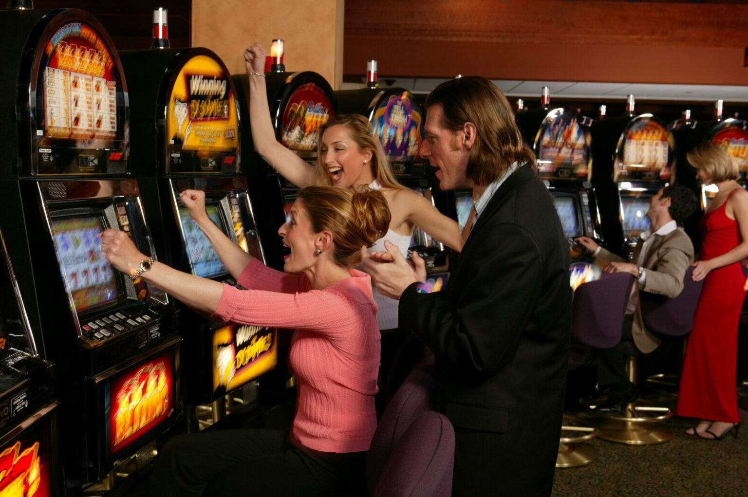 A Peek into the World of Jackpots: The Tantalizing Types of Online Slots