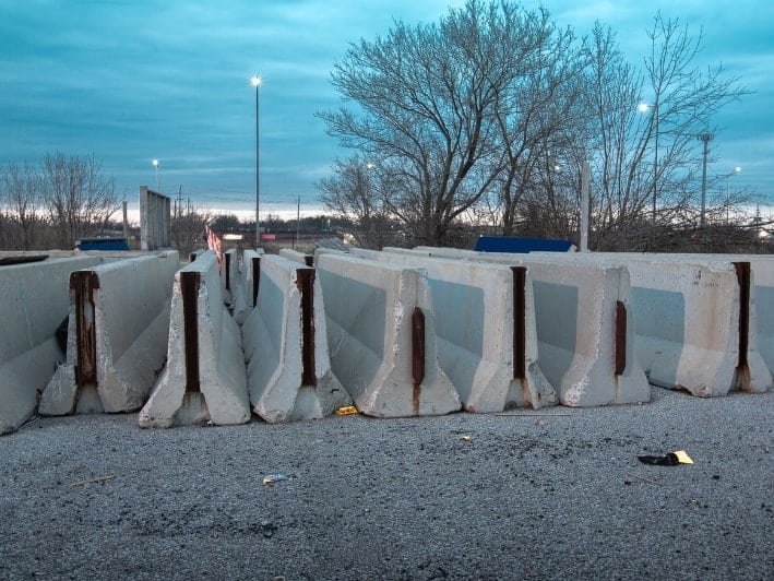 When Jersey Barrier Rental Is the Right Choice for Temporary Site Safety